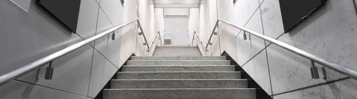 Lena Lighting treppe