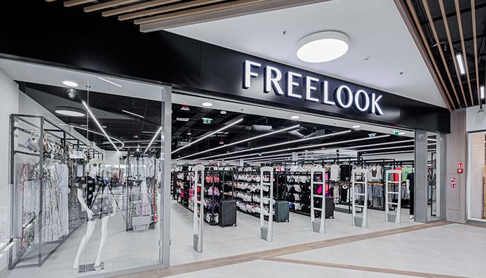 Der Salon Freelook im Einkaufszentrum Marino in Breslau mit unserer Beleuchtung