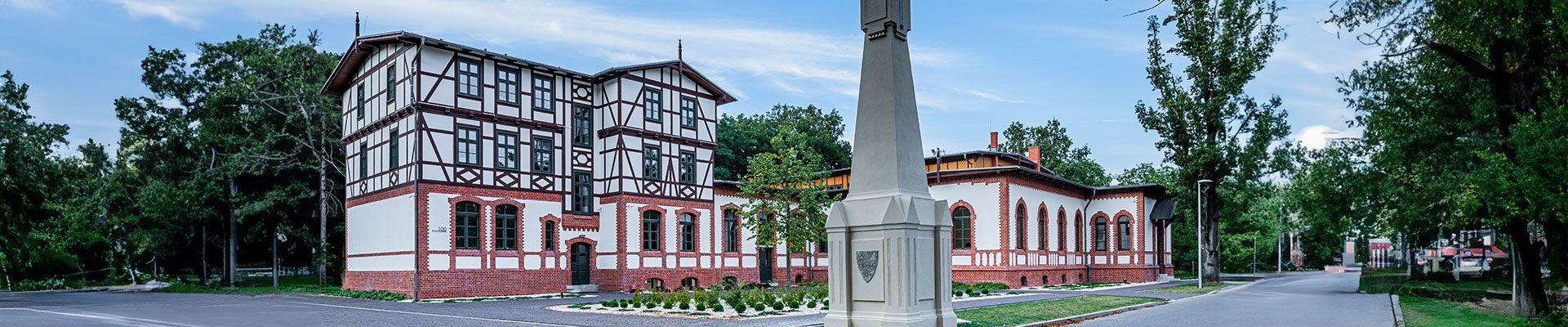 Nowoczesne oświetlenie LED w historycznym kasynie oficerskim w Biedrusku