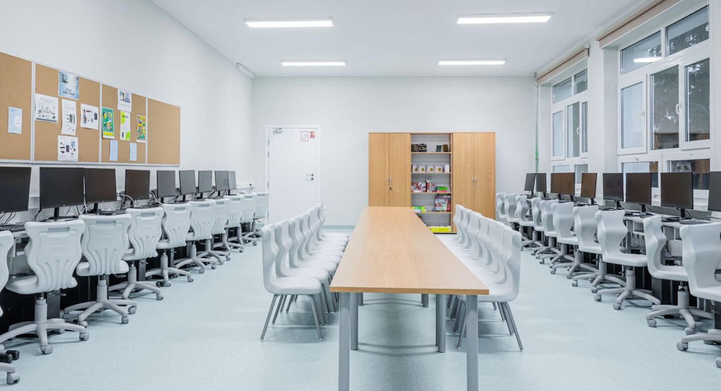 Schul- und Kindergartenkomplex in Bardo